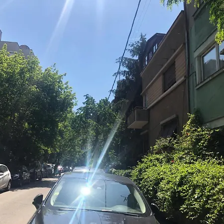Chic & Central 2 Bedroom Bukarest