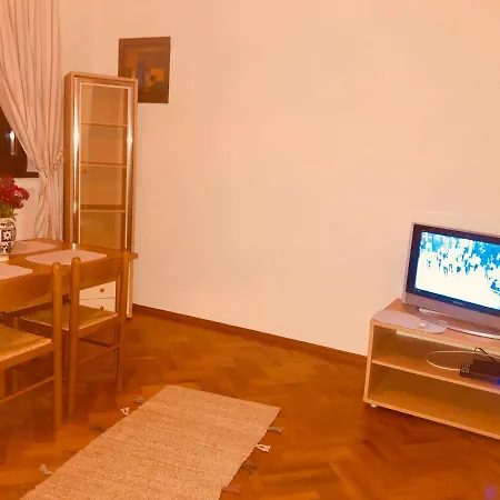 Chic & Central 2 Bedroom Βουκουρέστι